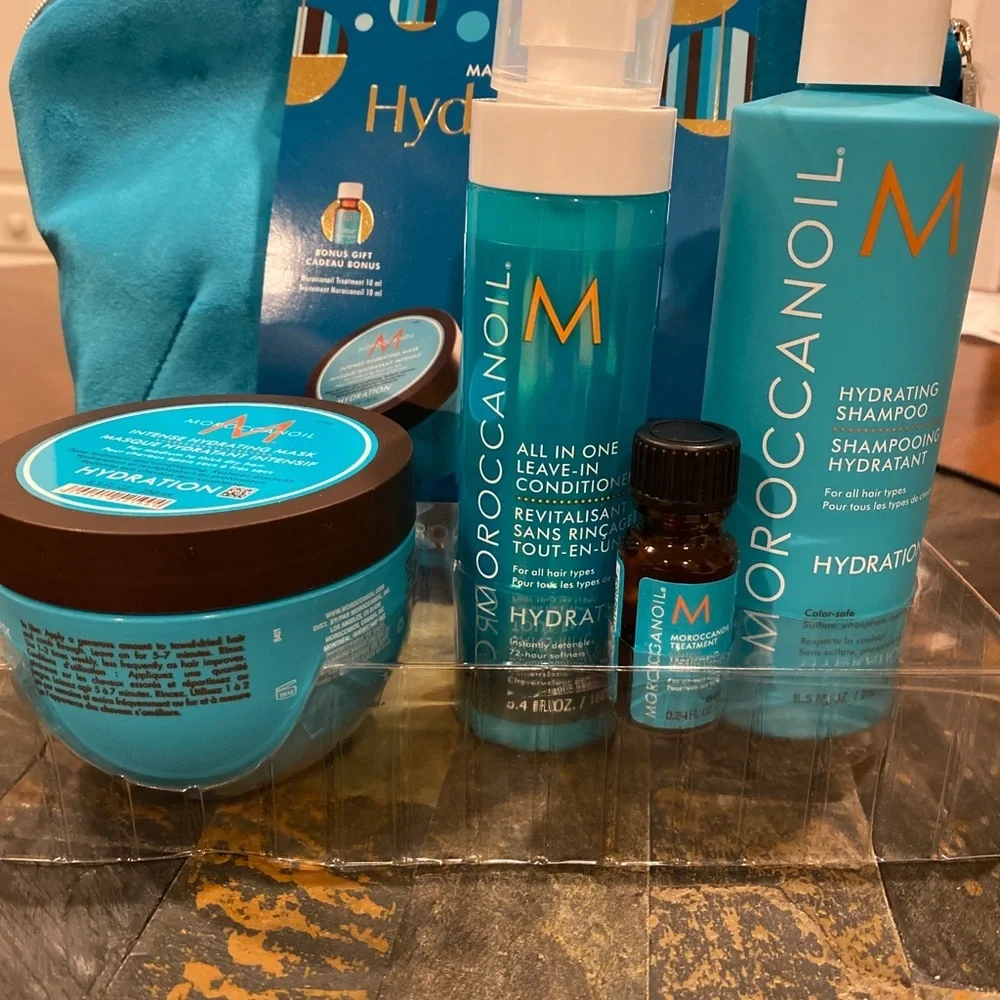 Moroccanoil Holiday 2021 Magic of Hydration Gift Set